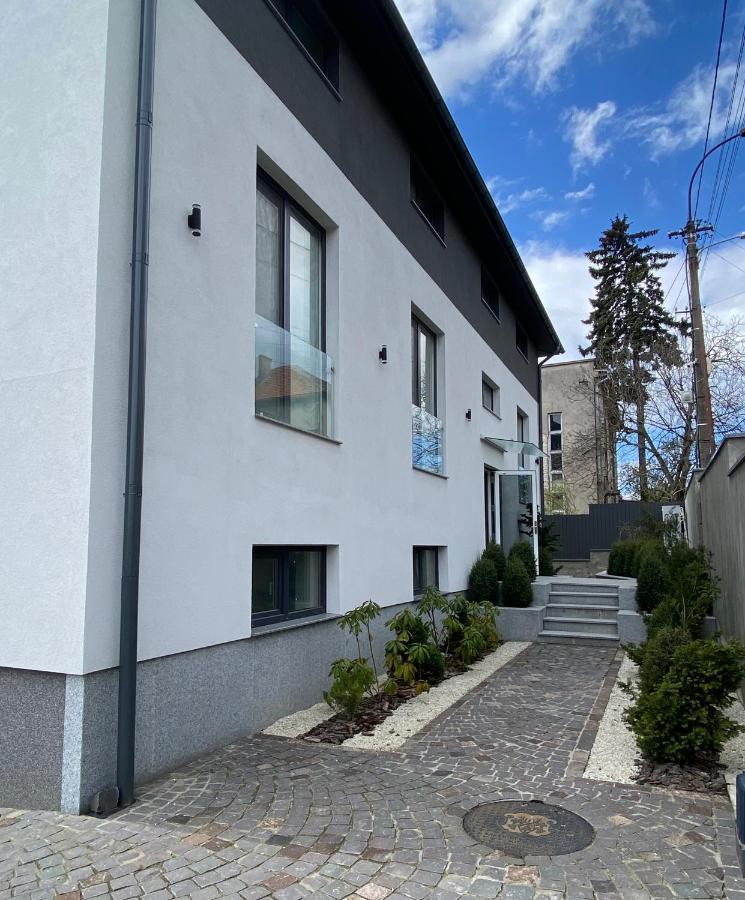 Панорамні Апартаменти Ujhorod Exterior foto