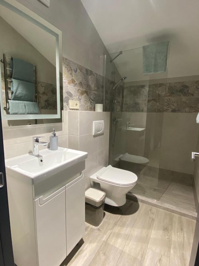 Панорамні Апартаменти Ujhorod Exterior foto