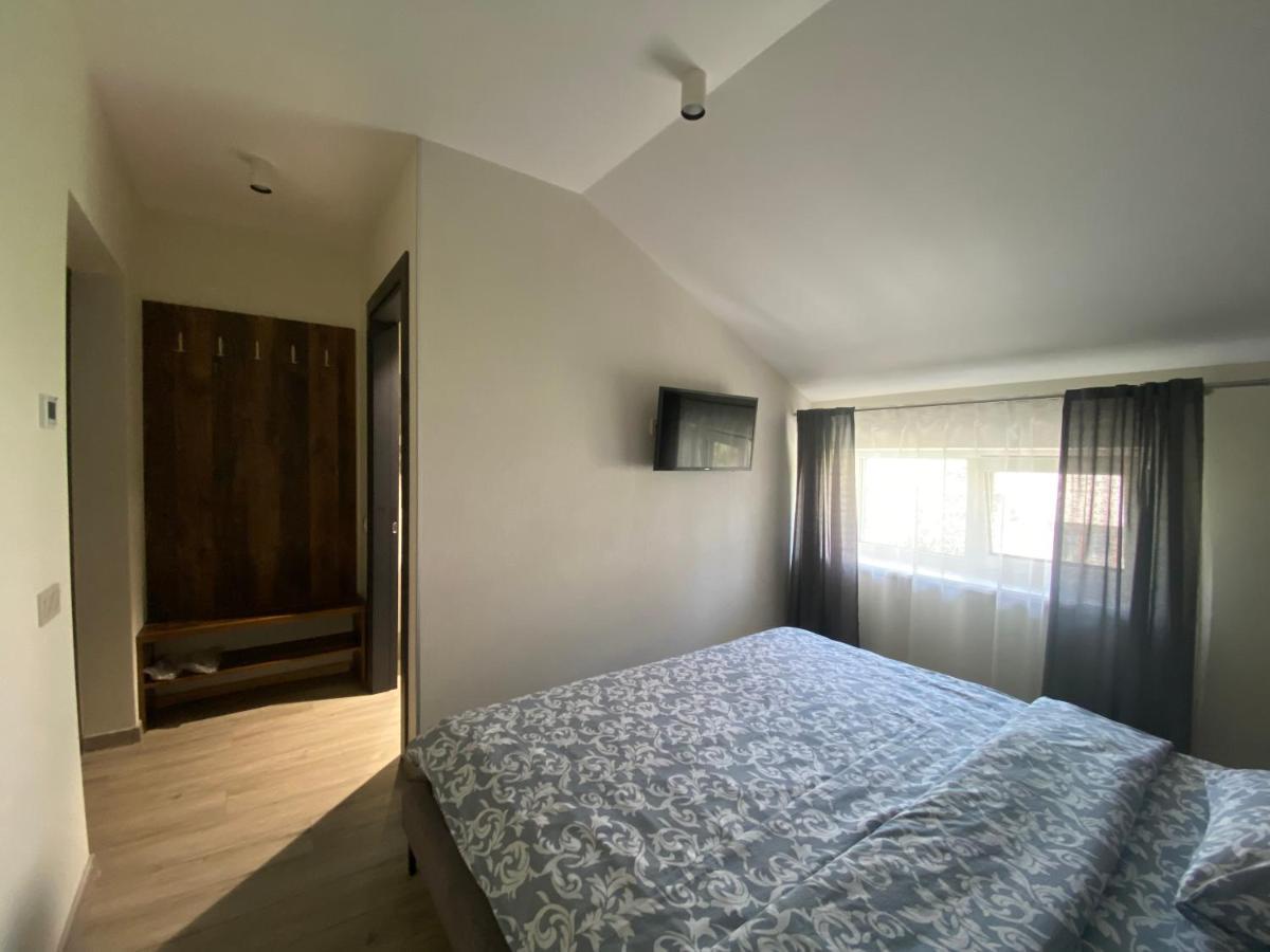 Панорамні Апартаменти Ujhorod Exterior foto