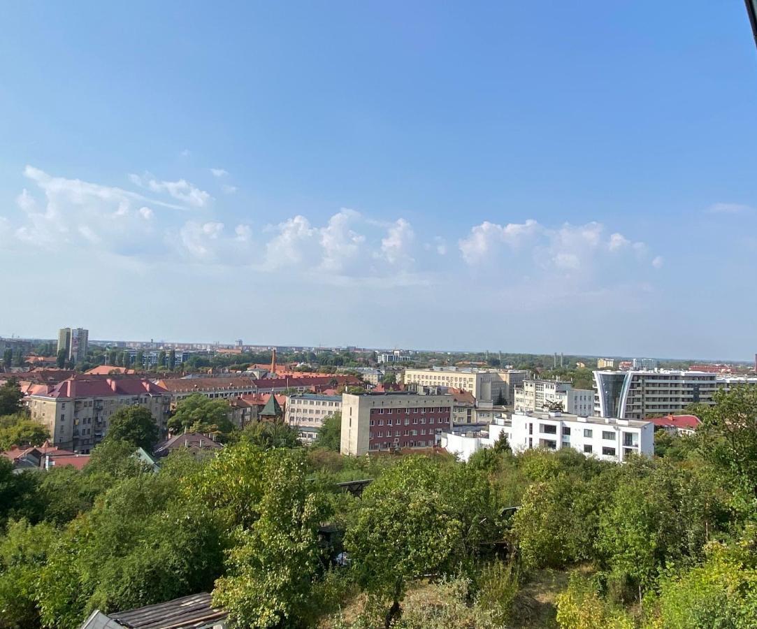Панорамні Апартаменти Ujhorod Exterior foto